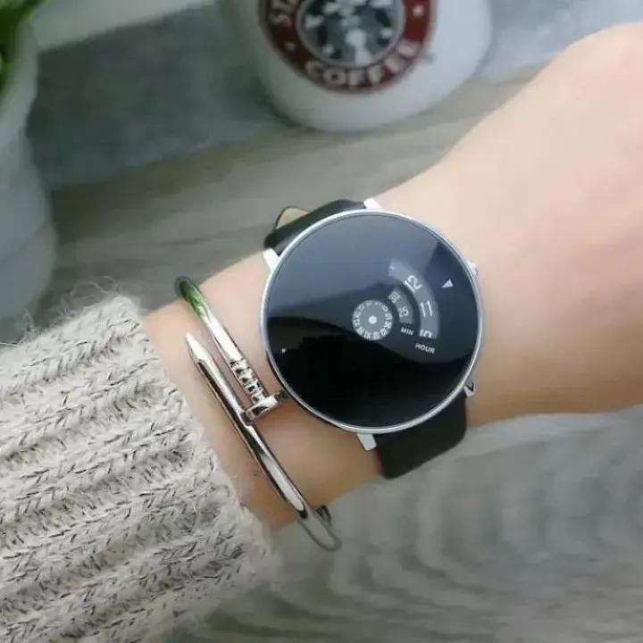 Black Leather Strap Analog Watch – Unisex Wrist Watch for Men & Women, Classic Casual & Formal Style