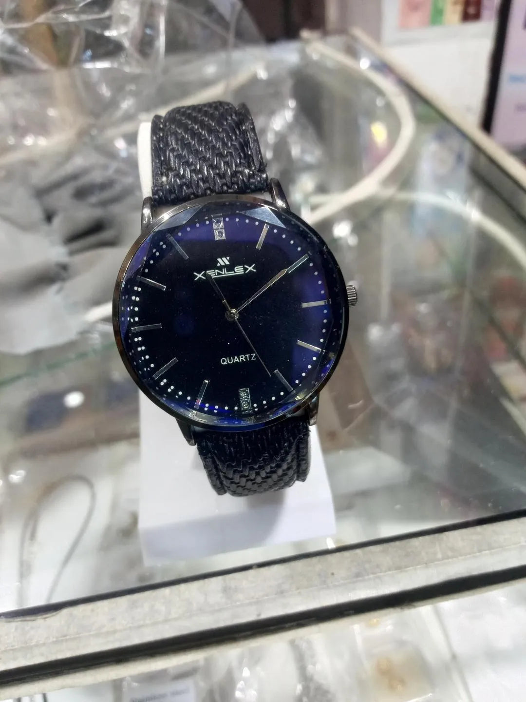 New Luxury Style Watch – Premium Analog Wrist Watch for Men & Women, Elegant Fashion Timepiece