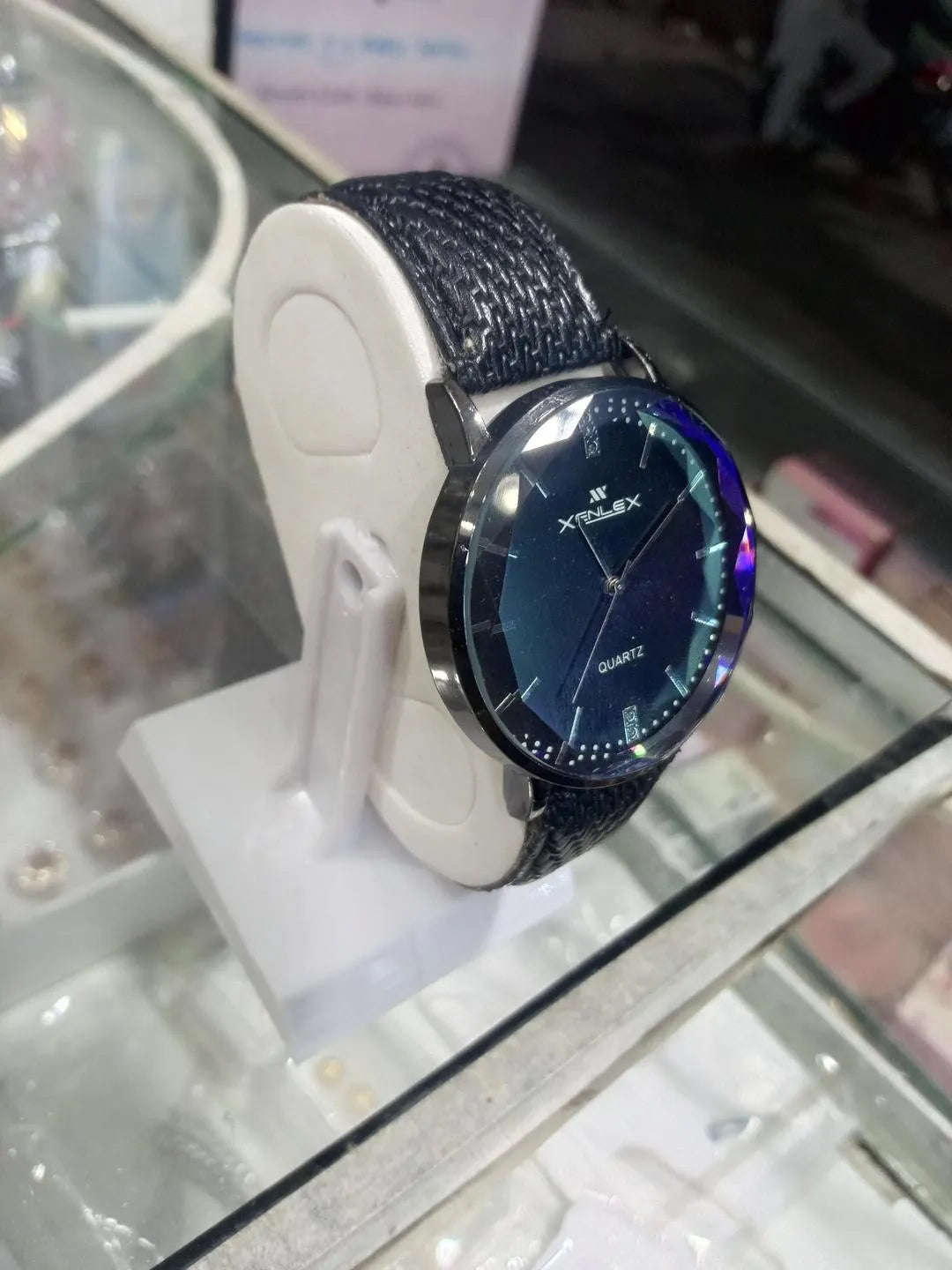 New Luxury Style Watch – Premium Analog Wrist Watch for Men & Women, Elegant Fashion Timepiece