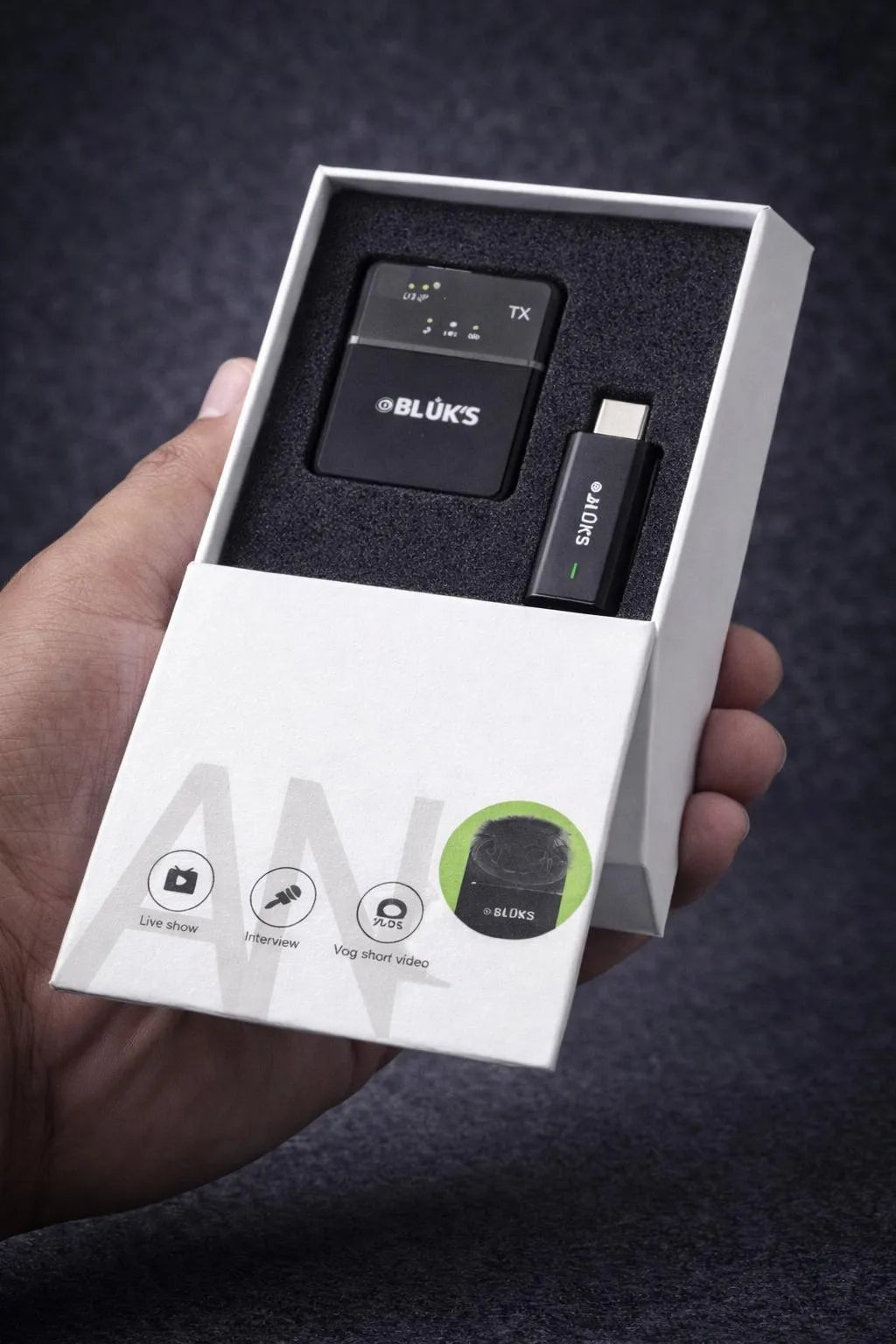 BLUK’S BX7 Wireless Microphone 2.4G Type-C – Noise Reduction Lavalier Mic for Vlogging, Interviews & Live Streaming